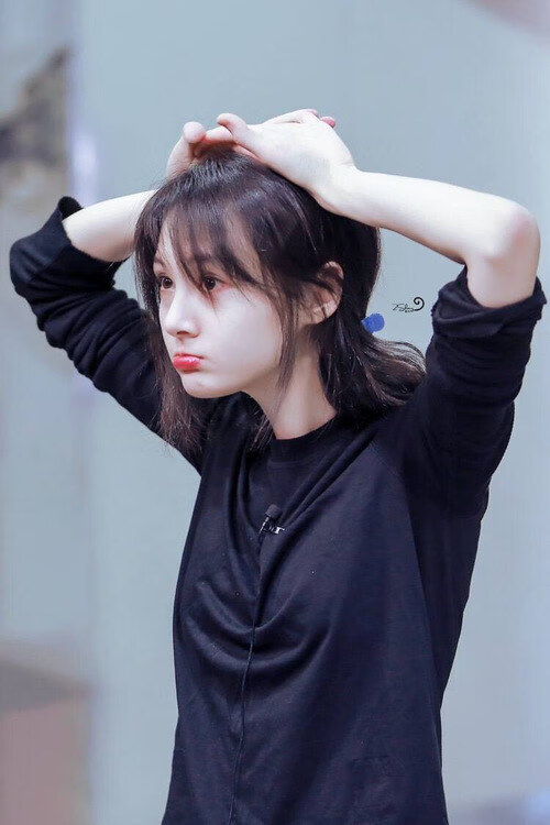 开云体育视频直播-_城市喷泉跑：在水花中奔跑出精彩_，城市喷泉用的什么水