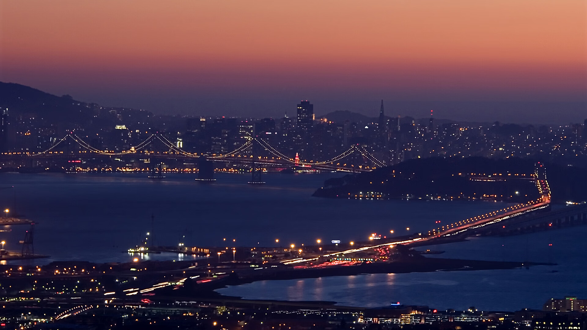 开云全站-关键战中，他多次用冷静的罚球锁定胜局，成为“铁血”队伍的稳定器！