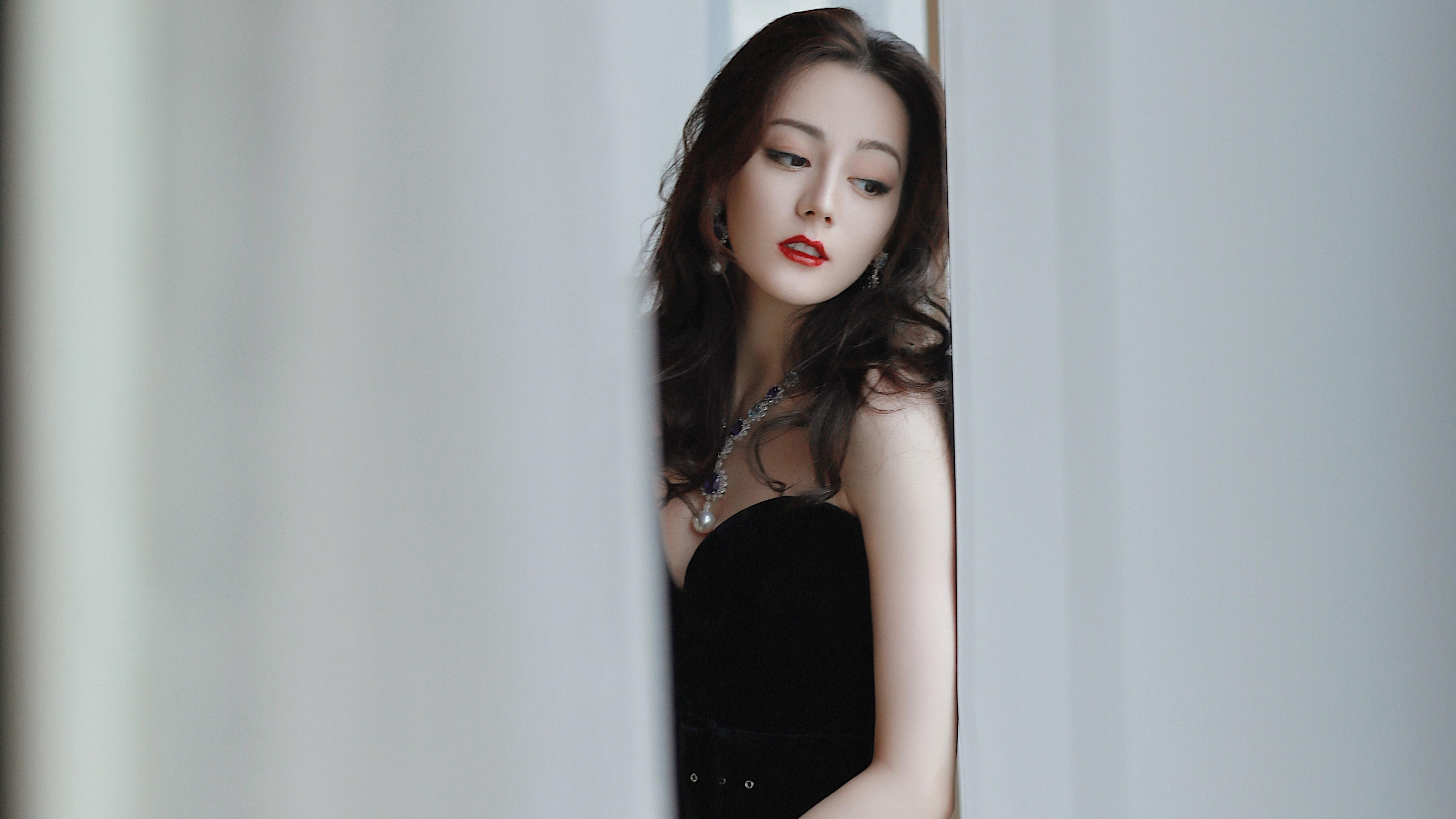 开云体育在线赛事直播-意甲引入新战术，使比赛更具观赏性与战术变化，意甲的比赛