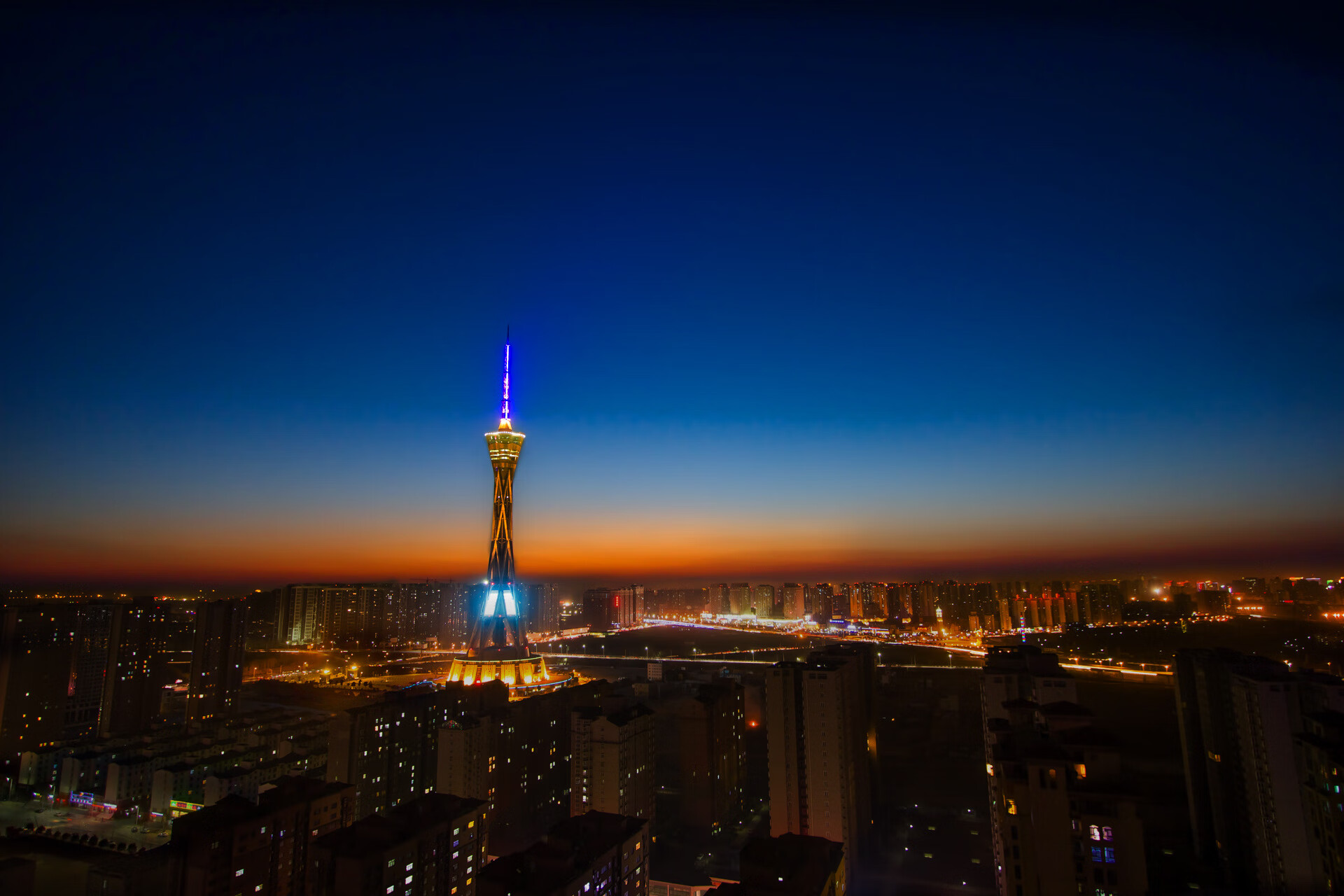 开云·体育全站登录地址-黄蜂取得关键胜利，击败魔术赢得比赛，黄蜂魔术推荐