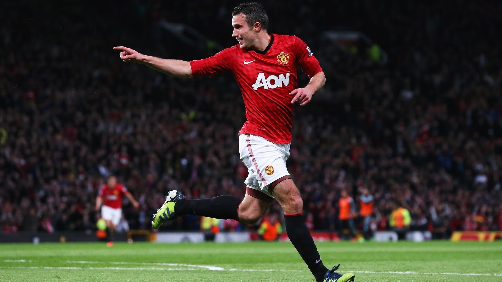 “荒野狂飙：沙丘上演的生死极速追逐”，荒野赛车狂飙